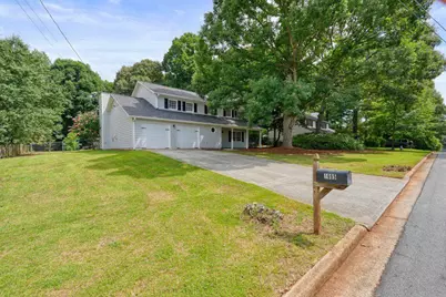 1695 Ridgeway Drive, Lawrenceville, GA 30044 - Photo 3