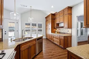 2175 Monroe Dr, Alpharetta, GA 30004 - Photo 9