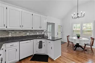 8260 Stonebrook Ct, Cumming, GA 30040 - Photo 15