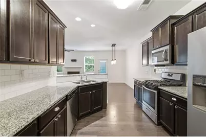 171 Townview Drive, Woodstock, GA 30189 - Photo 15