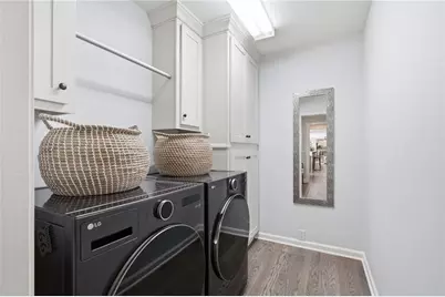8190 Old Mill Drive, Gainesville, GA 30506 - Photo 17