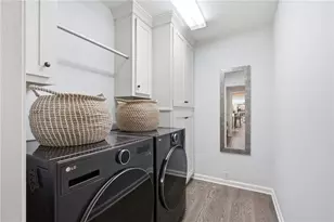 8190 Old Mill Dr, Gainesville, GA 30506 - Photo 17