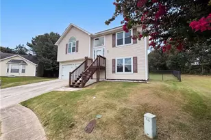 2690 Ward Lake Ct, Ellenwood, GA 30294 - Photo 3