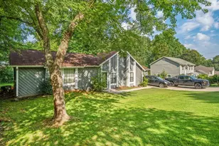 3927 Wabash Ln, Ellenwood, GA 30294 - Photo 3