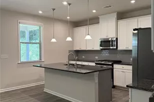 638 Saffron Blvd, Lawrenceville, GA 30045 - Photo 3