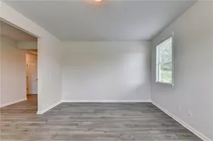 638 Saffron Blvd, Lawrenceville, GA 30045 - Photo 9