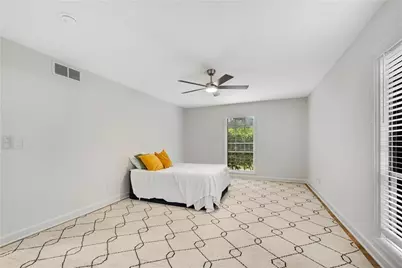 6851 Roswell Road #Q16, Atlanta, GA 30328 - Photo 15