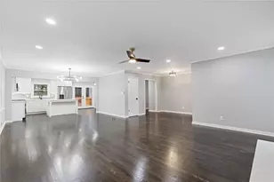 1521 Sundale Dr, Lawrenceville, GA 30046 - Photo 5