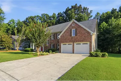 2416 Westport Circle SW, Marietta, GA 30064 - Photo 3