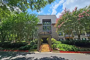 1106 Highland Bluff Dr S E, Atlanta, GA 30339 - Photo 3
