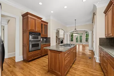 614 Timm Valley Road NE #B, Atlanta, GA 30305 - Photo 11