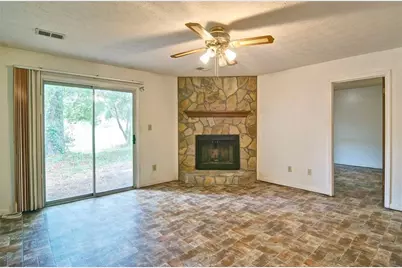 5653 Waterford Court, Morrow, GA 30260 - Photo 13