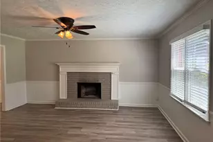 139 Burnham, Peachtree City, GA 30269 - Photo 3