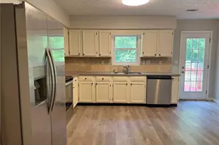 139 Burnham, Peachtree City, GA 30269 - Photo 5