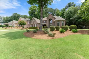 7250 Scotshire Way, Cumming, GA 30040 - Photo 9