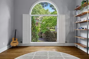 2172 Major Loring Way SW, Marietta, GA 30064 - Photo 9