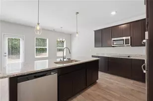 349 Jarrett St, Fairburn, GA 30213 - Photo 7