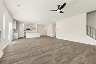 359 Jarrett St, Fairburn, GA 30213 - Photo 9