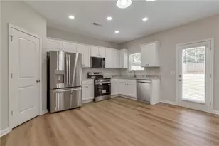 1599 Swamp Cabbage Dr, Lawrenceville, GA 30045 - Photo 5