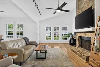 1125 Capital Club Circle NE, Atlanta, GA 30319 - Photo 7