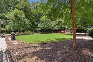 795 Hammond Dr, Sandy Springs, GA 30328 - Photo 37