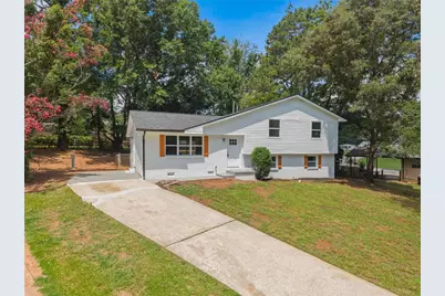 8081 Picadilly Court, Jonesboro, GA 30238 - Photo 3