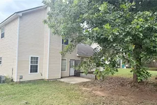 2520 Rambling Way, Lithonia, GA 30058 - Photo 3