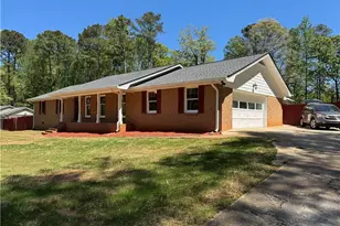 700 Ponderosa Ct, Fayetteville, GA 30214 - Photo 1