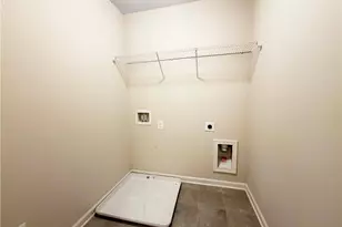 285 Holdings Dr, Lawrenceville, GA 30044 - Photo 23
