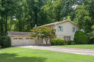 4966 Cambridge Dr, Dunwoody, GA 30338 - Photo 1