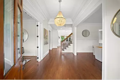 1084 West Nancy Creek Drive NE, Atlanta, GA 30319 - Photo 5
