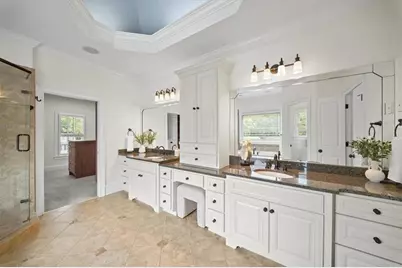 1084 West Nancy Creek Drive NE, Atlanta, GA 30319 - Photo 35