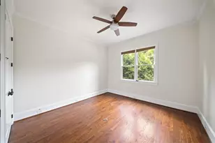 1084 W Nancy Creek Dr NE, Atlanta, GA 30319 - Photo 25