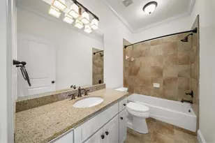 1084 W Nancy Creek Dr NE, Atlanta, GA 30319 - Photo 47