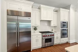 1084 W Nancy Creek Dr NE, Atlanta, GA 30319 - Photo 19