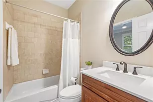 42 Lakecrest Cir, Suwanee, GA 30024 - Photo 17