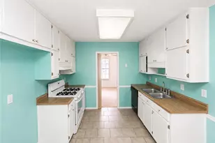 1254 Brett Ct, Riverdale, GA 30296 - Photo 9