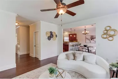6907 Trailing Ivy Way, Flowery Branch, GA 30542 - Photo 7