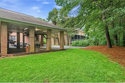 8865 Carroll Manor Drive, Sandy Springs, GA 30350 - Photo 11