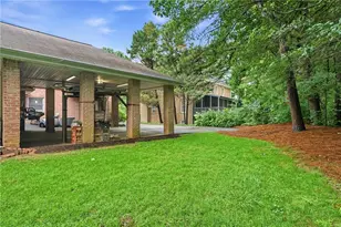 8865 Carroll Manor Dr, Sandy Springs, GA 30350 - Photo 11