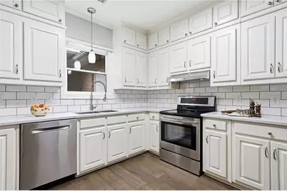 8865 Carroll Manor Drive, Sandy Springs, GA 30350 - Photo 19