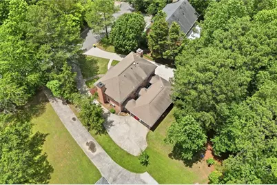 8865 Carroll Manor Drive, Sandy Springs, GA 30350 - Photo 3