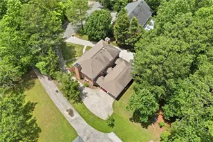 8865 Carroll Manor Dr, Sandy Springs, GA 30350 - Photo 3