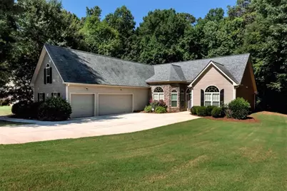 222 Jefferson Walk Circle, Jefferson, GA 30549 - Photo 1