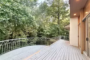 320 Fauna Ct, Sandy Springs, GA 30350 - Photo 5