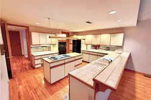 320 Fauna Ct, Sandy Springs, GA 30350 - Photo 11