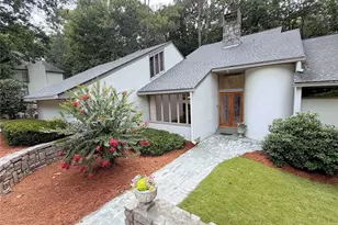 320 Fauna Ct, Sandy Springs, GA 30350 - Photo 3