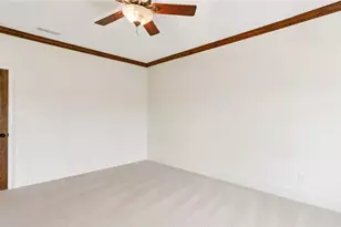 1170 Pine Ridge Rd NE, Atlanta, GA 30324 - Photo 31