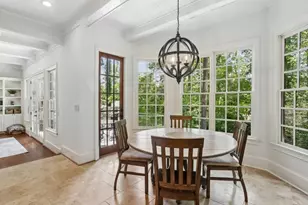 1170 Pine Ridge Rd NE, Atlanta, GA 30324 - Photo 17