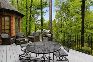 1170 Pine Ridge Rd NE, Atlanta, GA 30324 - Photo 25